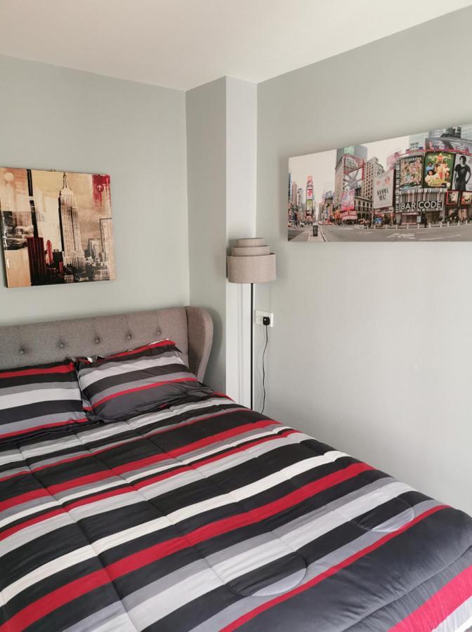 לינה וארוחת בוקר ניוקאסל Conlyn House מראה חיצוני תמונה
